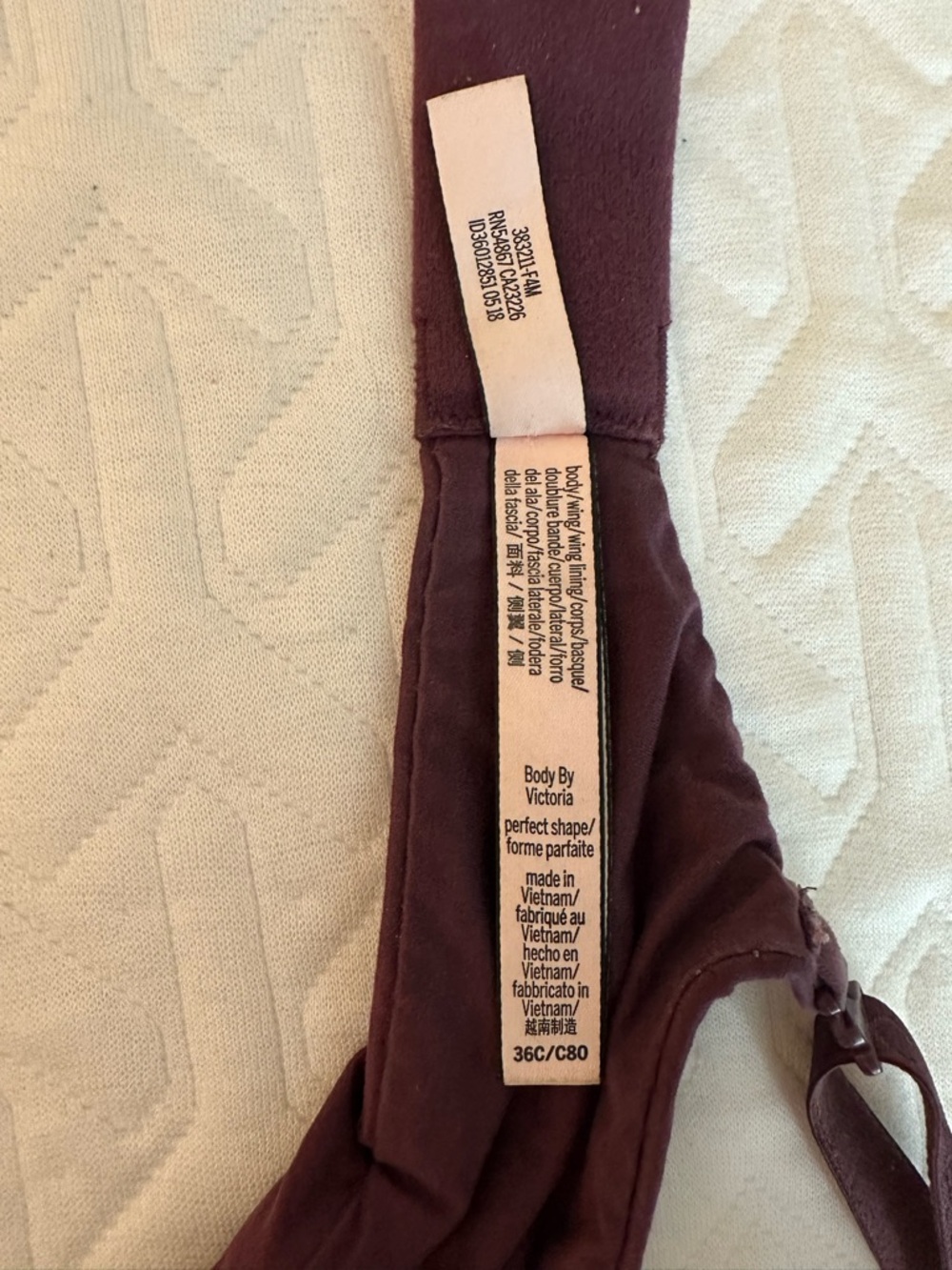Victoria's Secret Body by Victoria Perfect Shape Bra - Picture 4 of 4